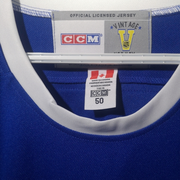 Toronto Maple Leafs - Picture 4 of 5